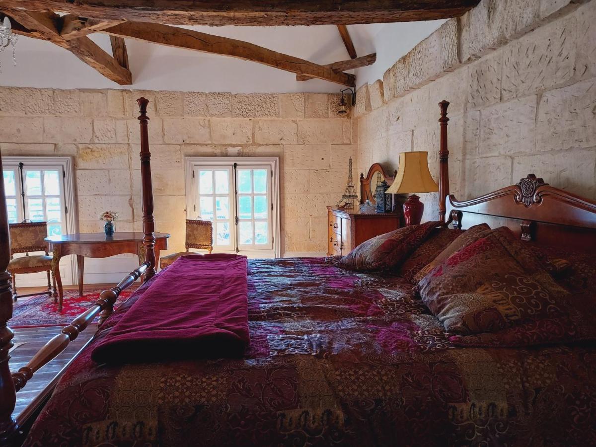 Chateau Des Senechaux, Bourdeilles Buitenkant foto