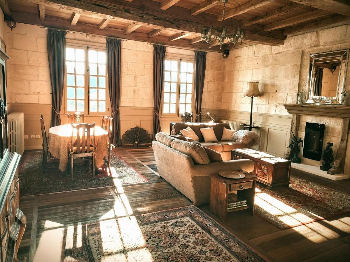 Chateau Des Senechaux, Bourdeilles Buitenkant foto