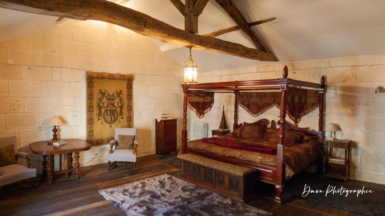 Chateau Des Senechaux, Bourdeilles Buitenkant foto