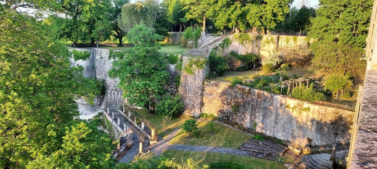 Chateau Des Senechaux, Bourdeilles Buitenkant foto
